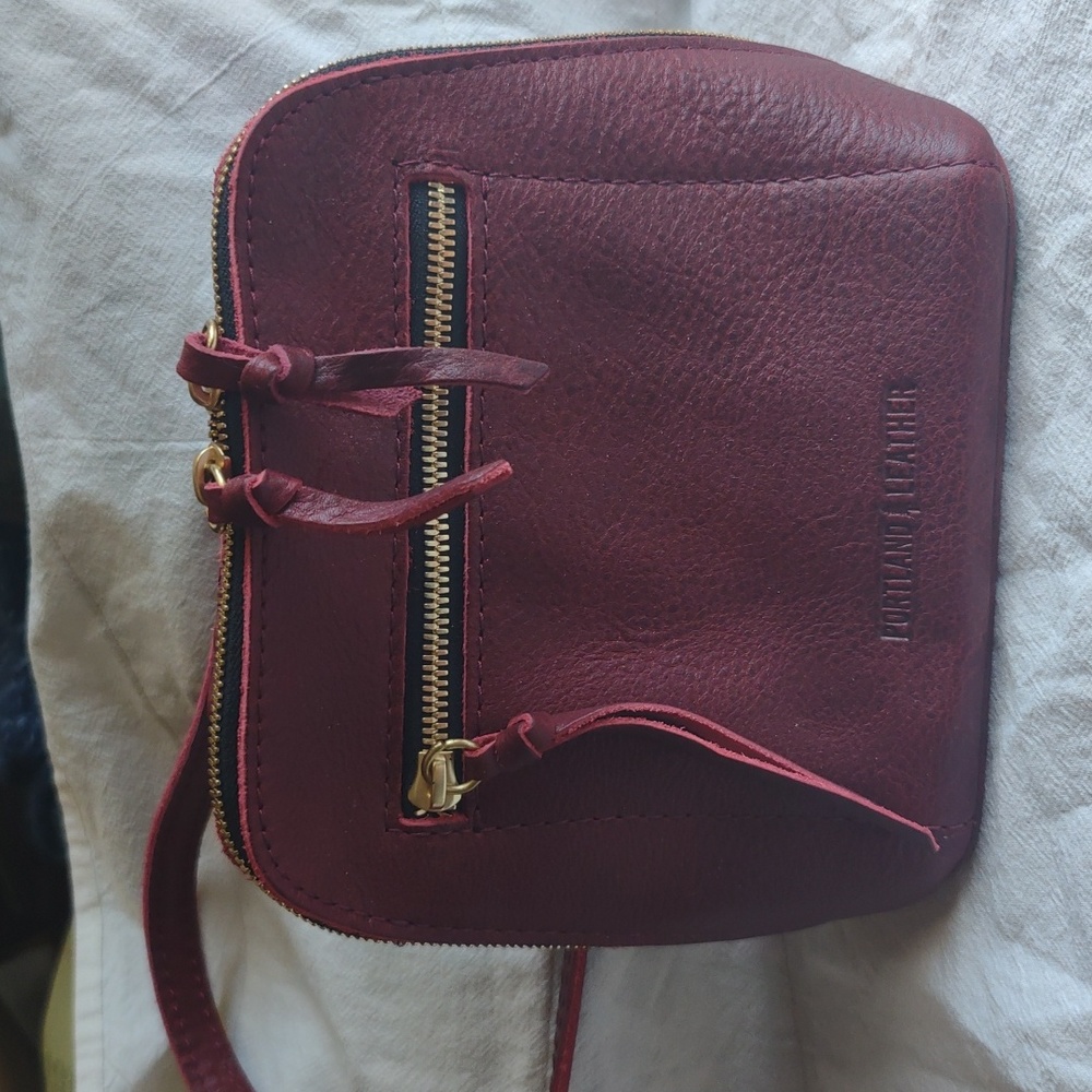 Portland Leather goods petite Luna in Sangria